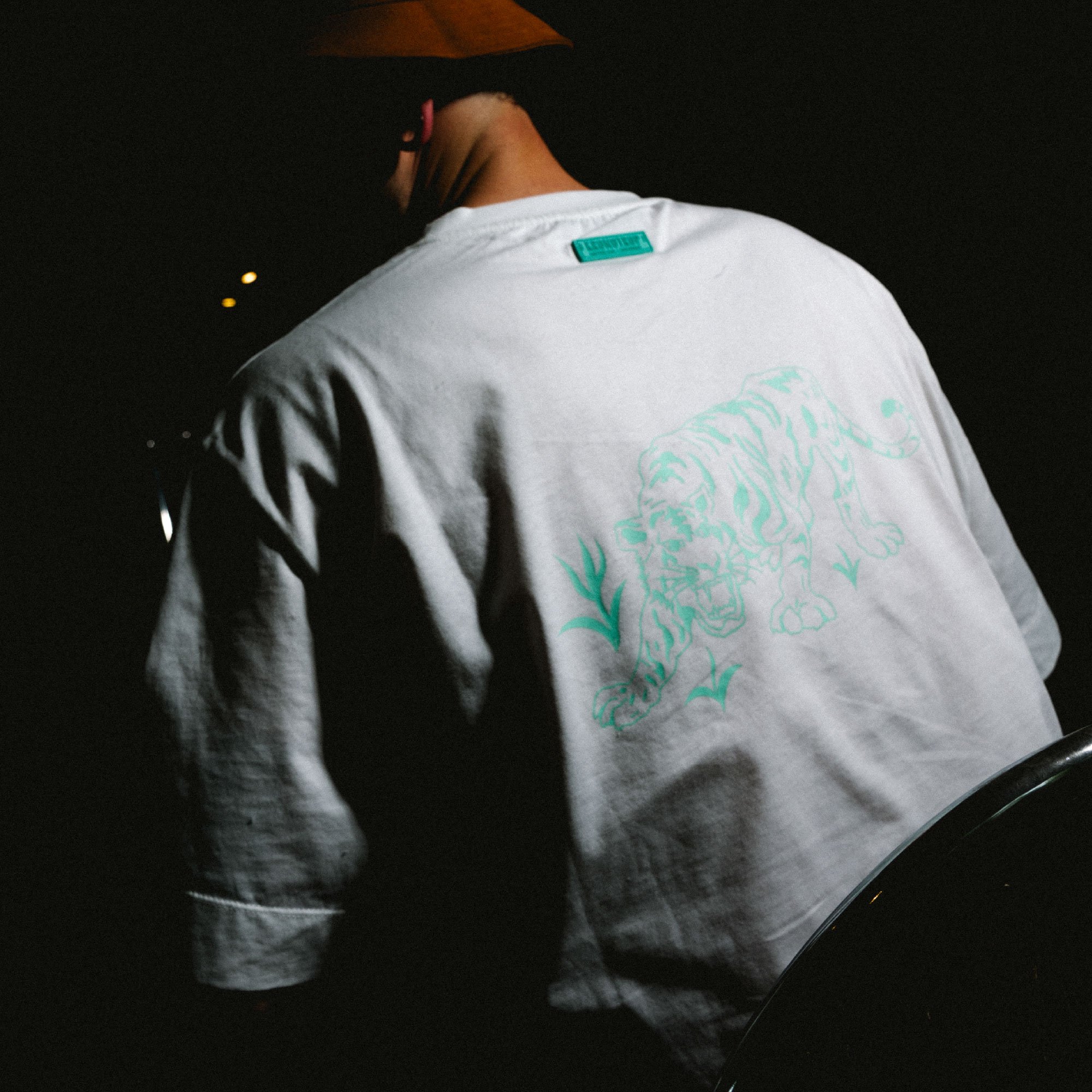 Tiger T-shirt - Aksesuar görsel 3 | KRONOTROP